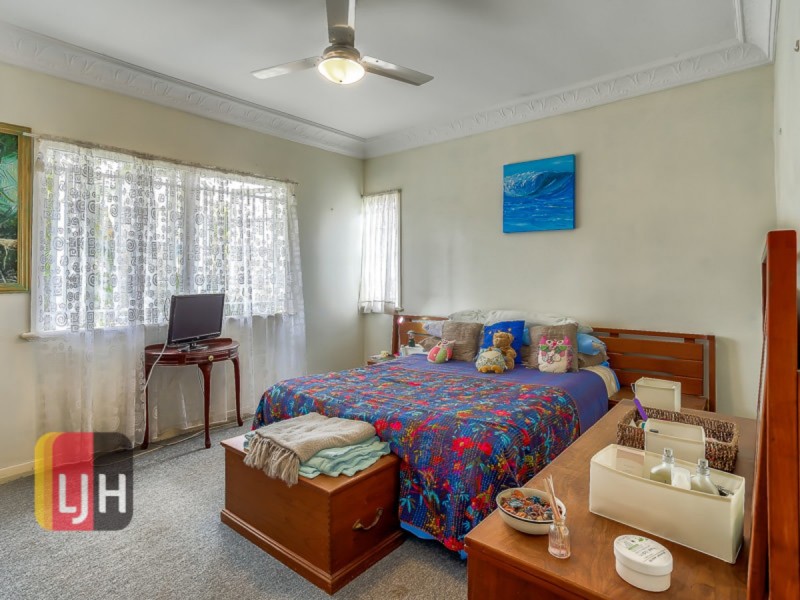 14 Waroon Street, Stafford QLD 4053