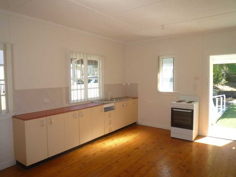 27 Tolmie Street, Zillmere QLD 4034