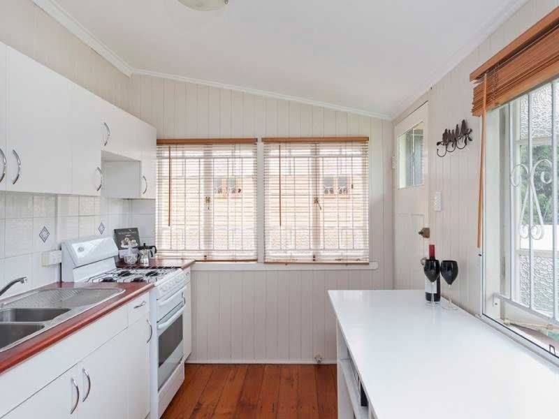44 Bowen Street, Windsor QLD 4030