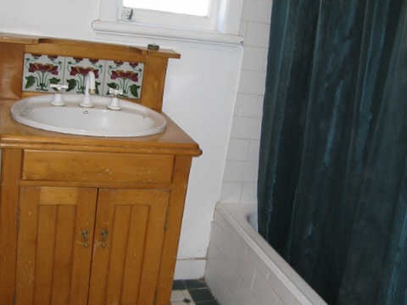 37 Gilbert Road, Windsor QLD 4030