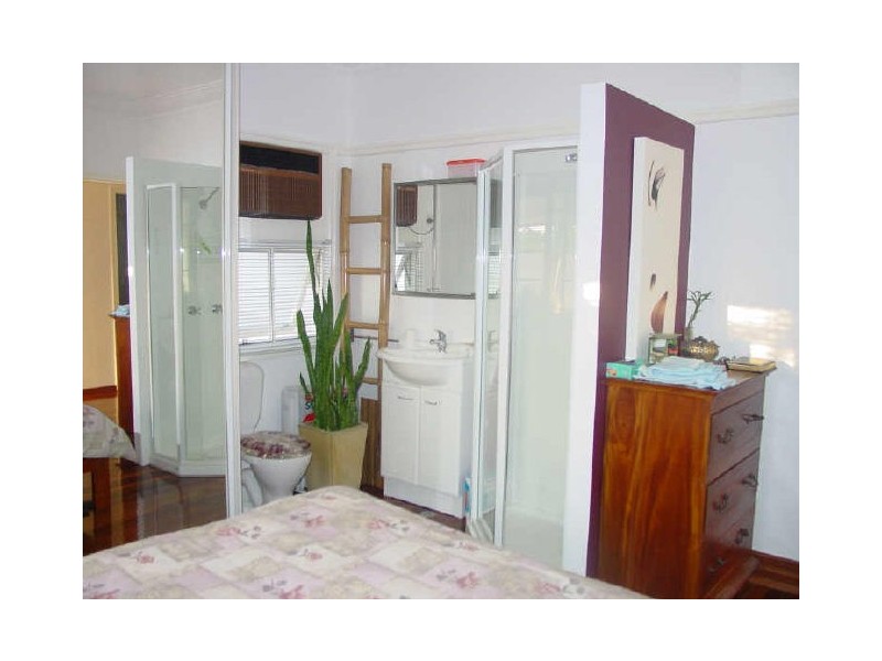 5 Bay Street, Kedron QLD 4031