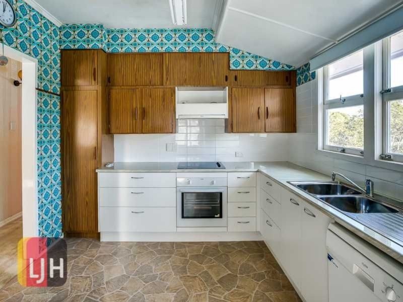 28 Glebe Street, Gordon Park QLD 4031