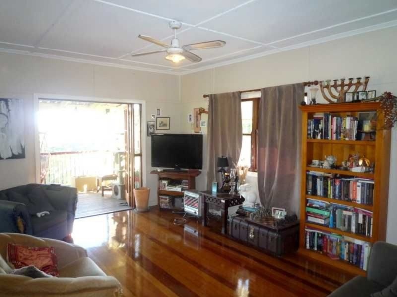 57 Gracemere Street, Newmarket QLD 4051