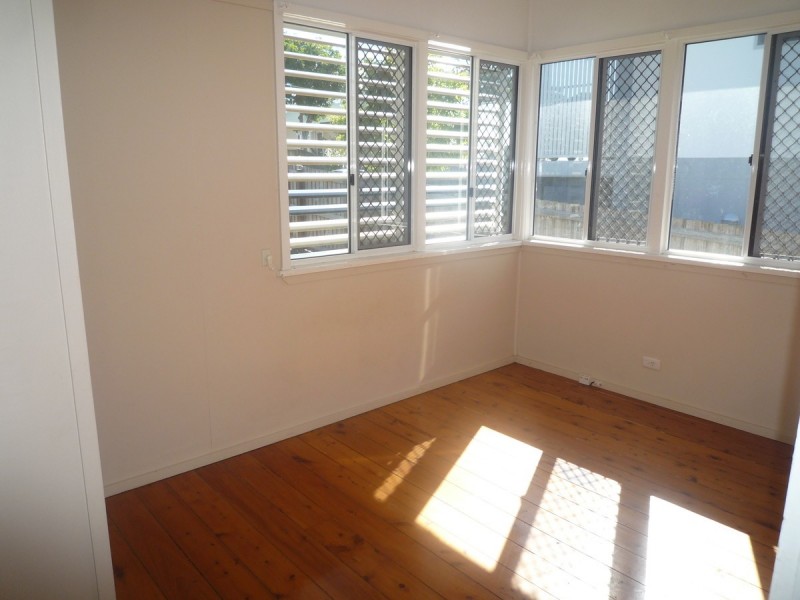 9 Binkar Street, Chermside QLD 4032