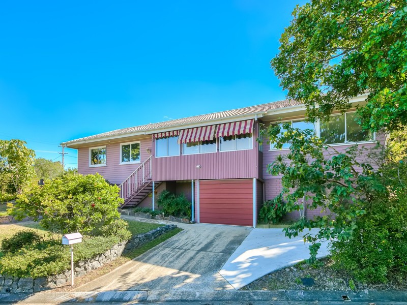 1 Redwood Street, Stafford Heights QLD 4053