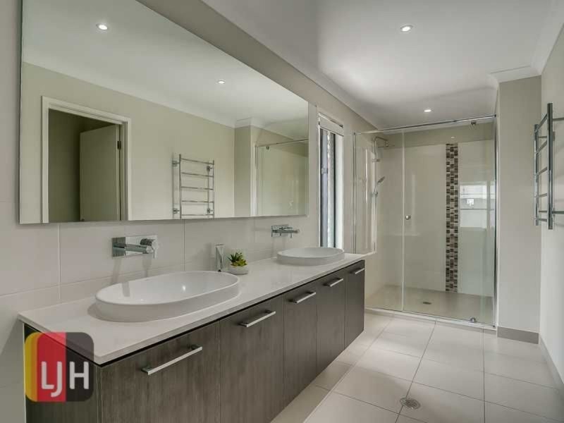 78 Feathertail Street, Wakerley QLD 4154