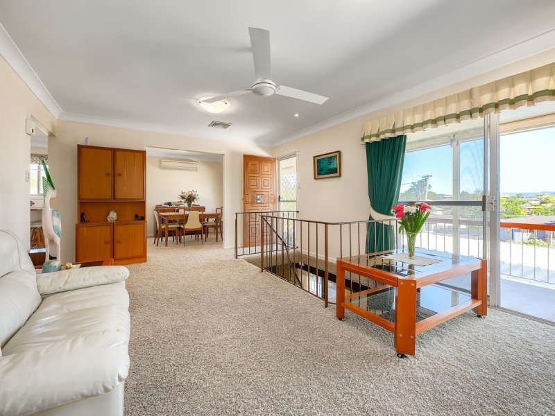 6 Bursaria Court, Everton Hills QLD 4053