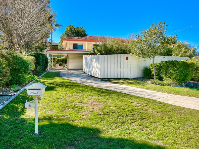 6 Bursaria Court, Everton Hills QLD 4053