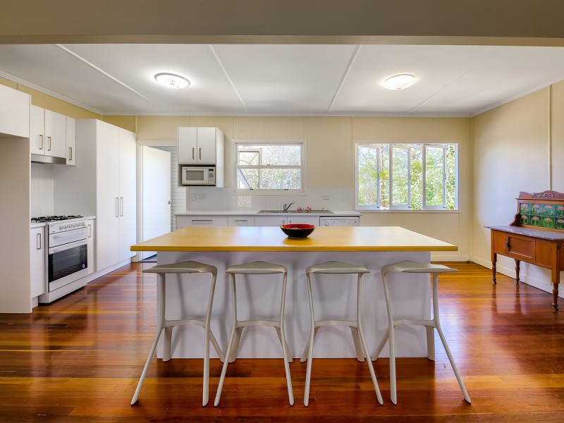 49 Normanton Street, Stafford Heights QLD 4053