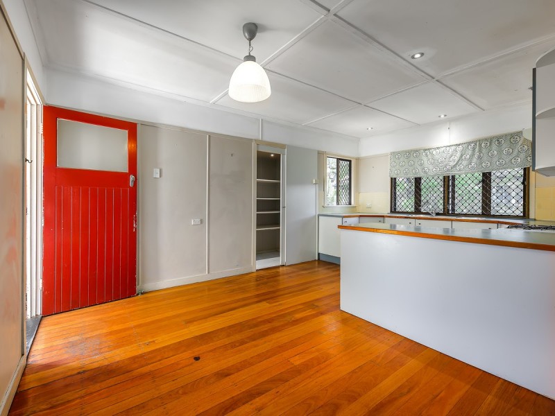27 Thuruna Street, Stafford QLD 4053