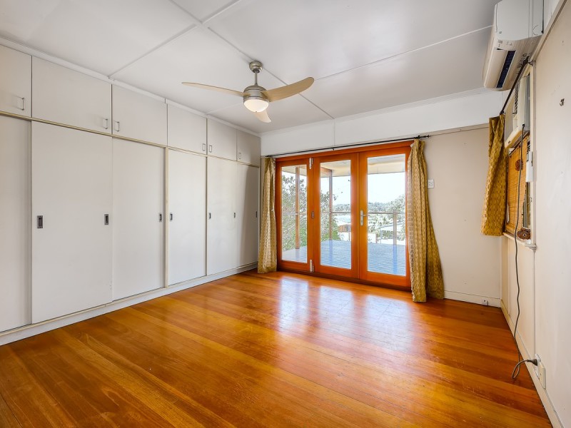 27 Thuruna Street, Stafford QLD 4053