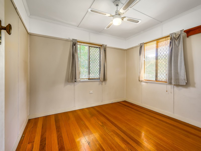 27 Thuruna Street, Stafford QLD 4053