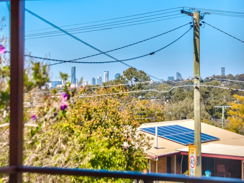 27 Thuruna Street, Stafford QLD 4053