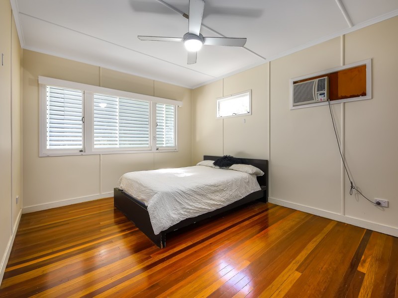 49 Normanton Street, Stafford Heights QLD 4053