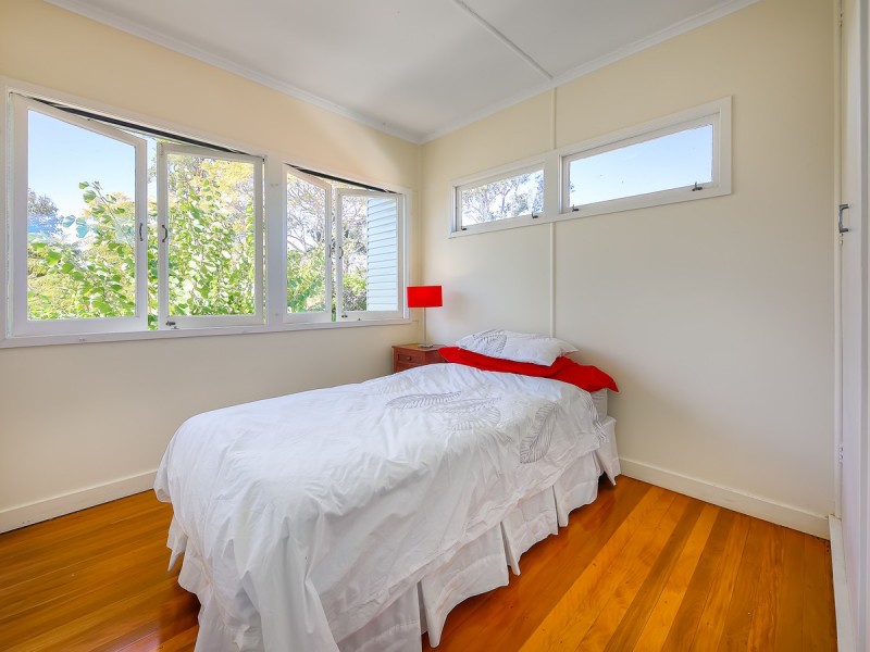 49 Normanton Street, Stafford Heights QLD 4053