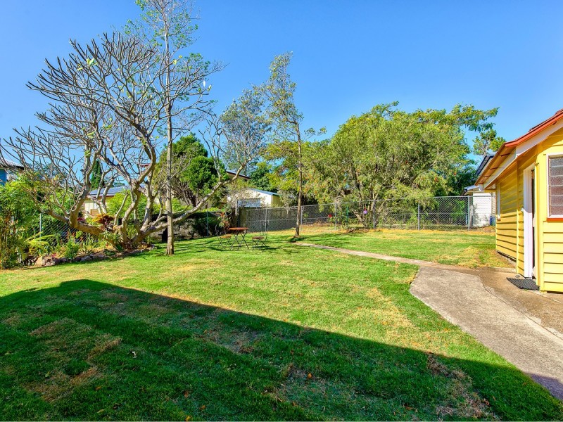 73 Pateena Street, Stafford QLD 4053