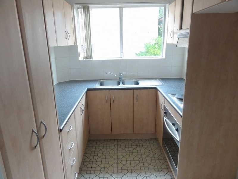 2/28 Terrace Street, Newmarket QLD 4051