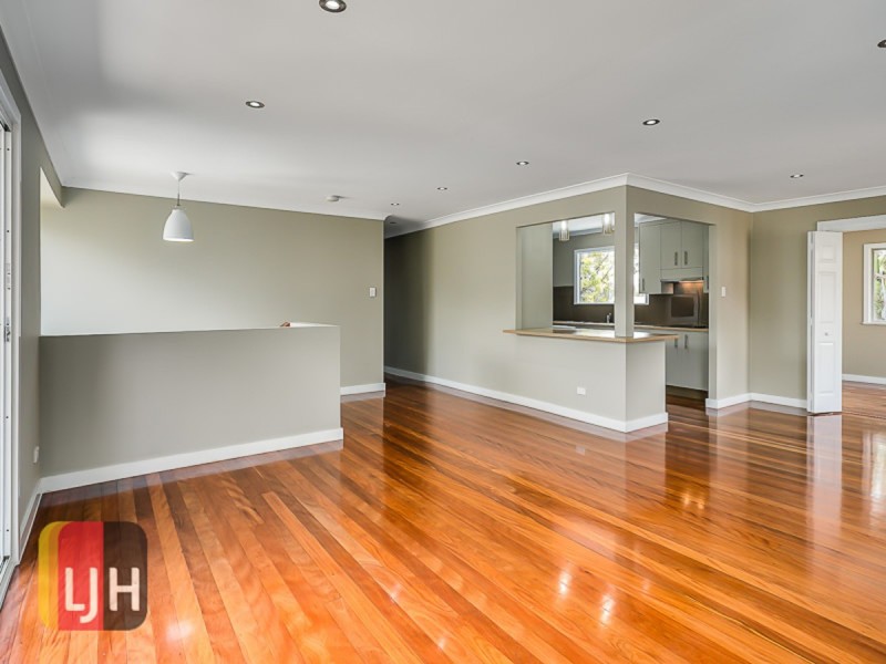 102 Niven Street, Stafford Heights QLD 4053