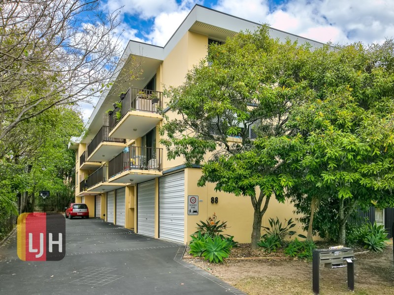 2/88 Haig Street, Gordon Park QLD 4031