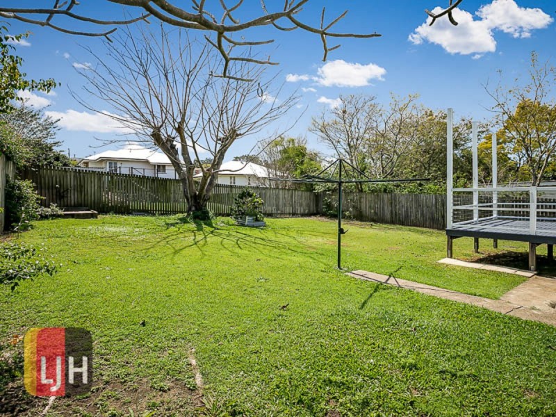 19 Thuruna Street, Stafford QLD 4053