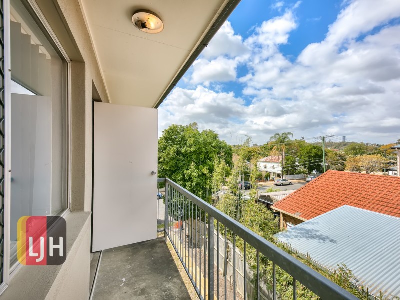 4/14 Foster Street, Newmarket QLD 4051