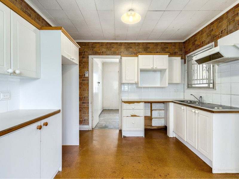 11 Fourteenth Avenue, Kedron QLD 4031