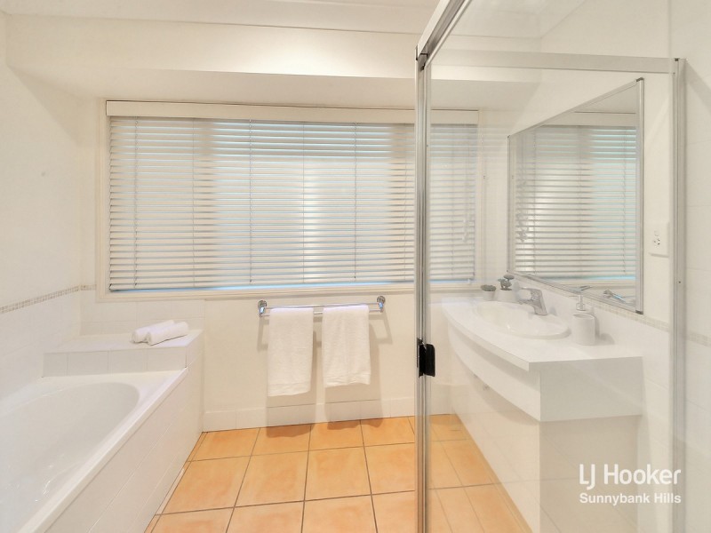 52 Gibraltar Circuit, Parkinson QLD 4115