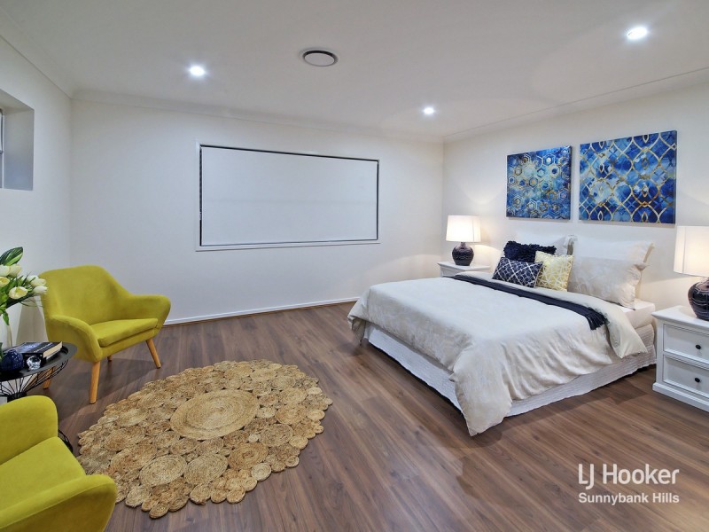 10 Sunshine Place, Eight Mile Plains QLD 4113