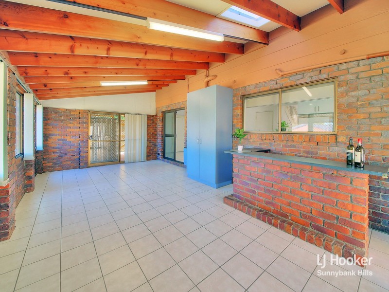 16 Monsour Street, Calamvale QLD 4116