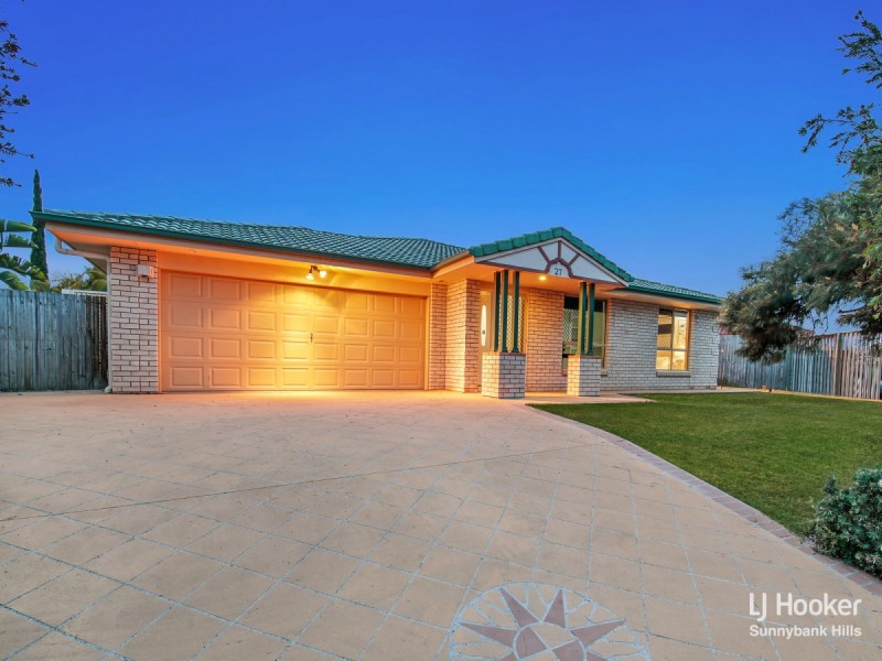 27 Barrington Place, Parkinson QLD 4115
