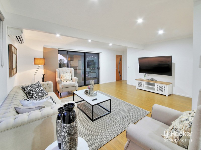 10 Sasha Street, Robertson QLD 4109