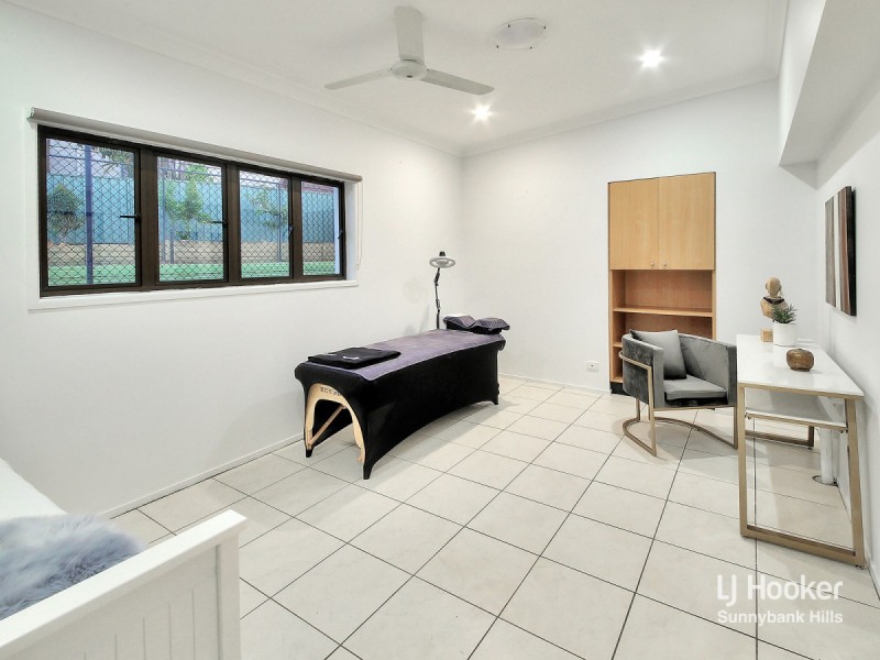 10 Sasha Street, Robertson QLD 4109