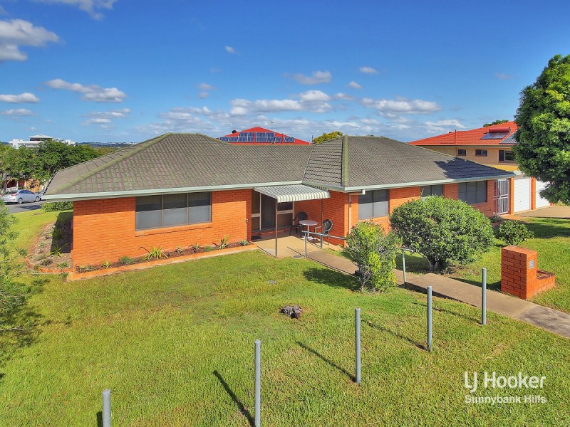 11 Dando Street, Macgregor QLD 4109