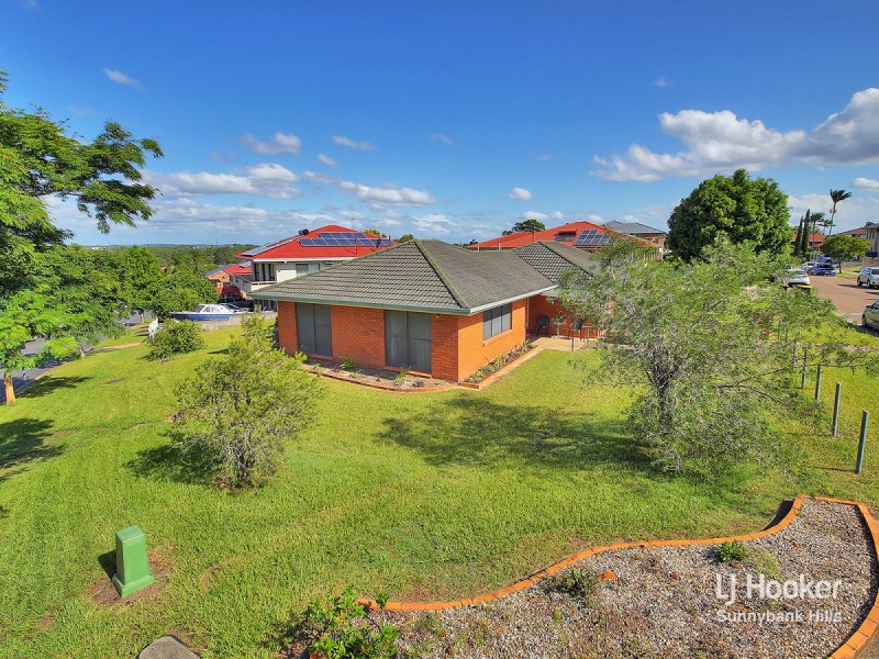 11 Dando Street, Macgregor QLD 4109