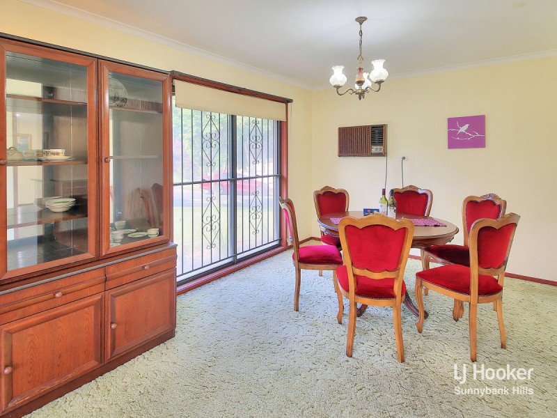 11 Dando Street, Macgregor QLD 4109