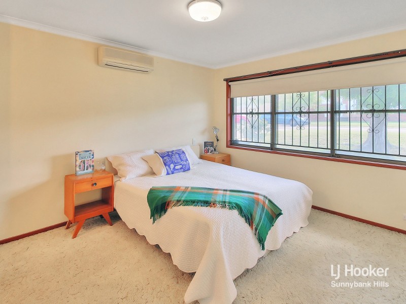 11 Dando Street, Macgregor QLD 4109