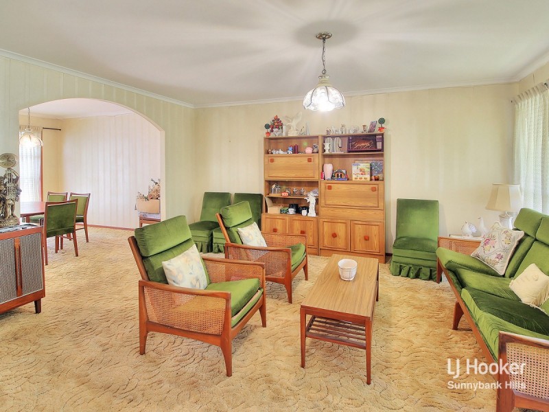 6 Halkin Street, Eight Mile Plains QLD 4113