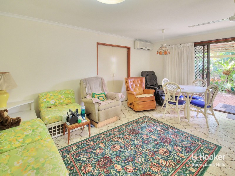 6 Halkin Street, Eight Mile Plains QLD 4113