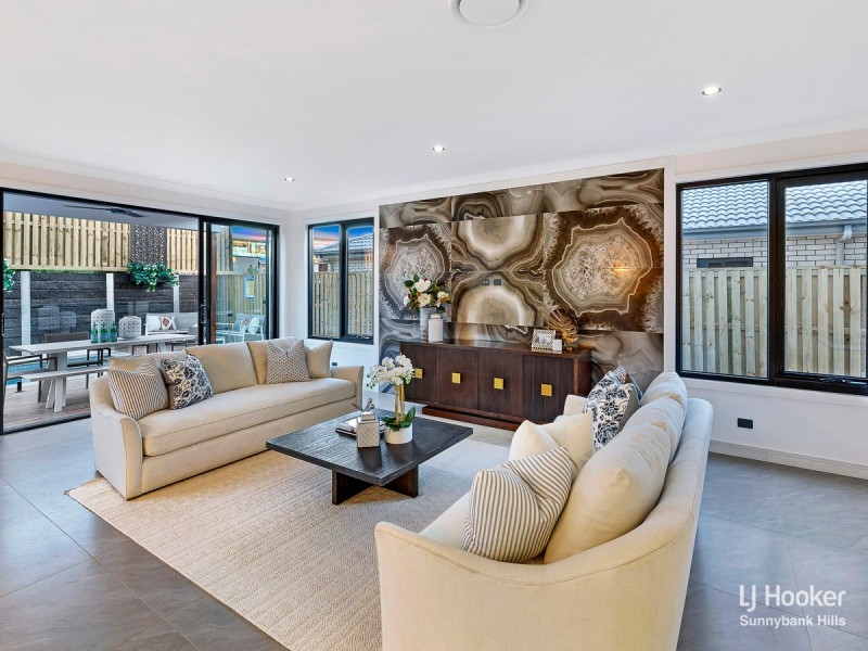 8 Peridot Place, Rochedale QLD 4123