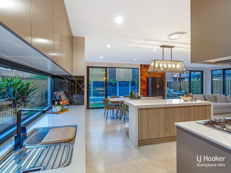 8 Peridot Place, Rochedale QLD 4123