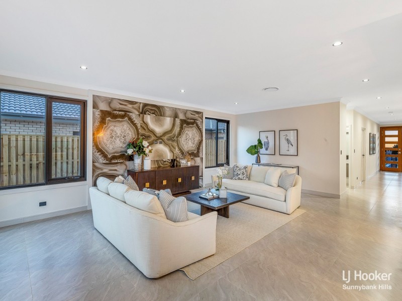 8 Peridot Place, Rochedale QLD 4123