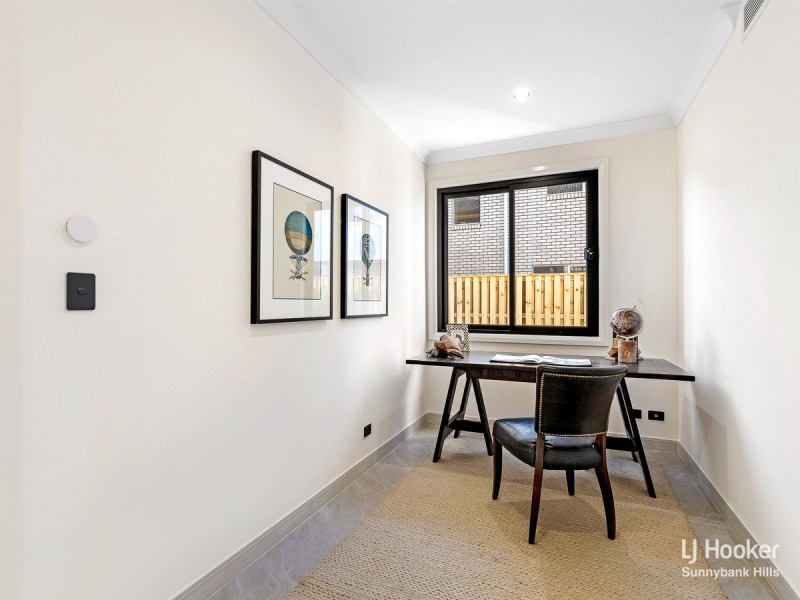 8 Peridot Place, Rochedale QLD 4123