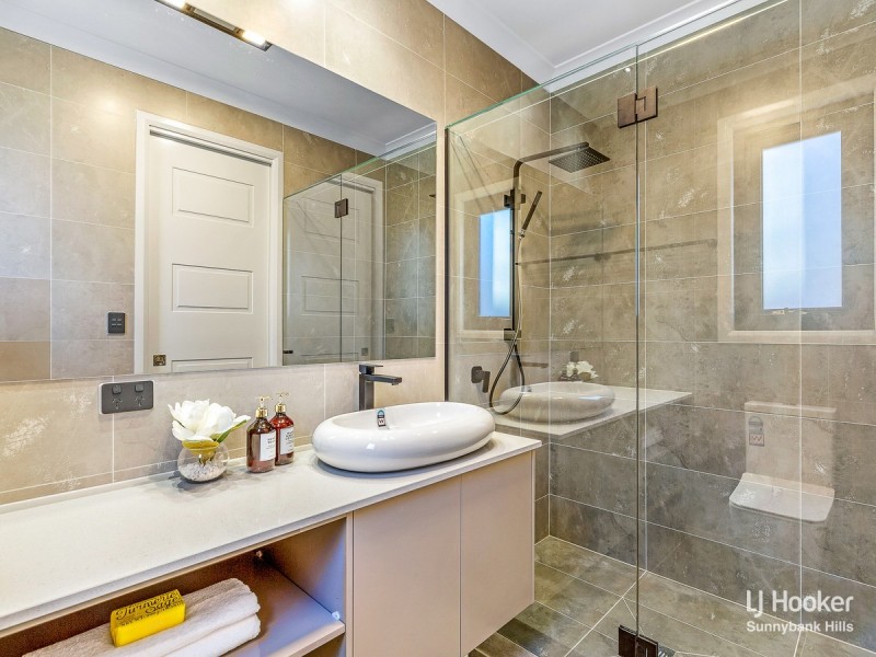 8 Peridot Place, Rochedale QLD 4123