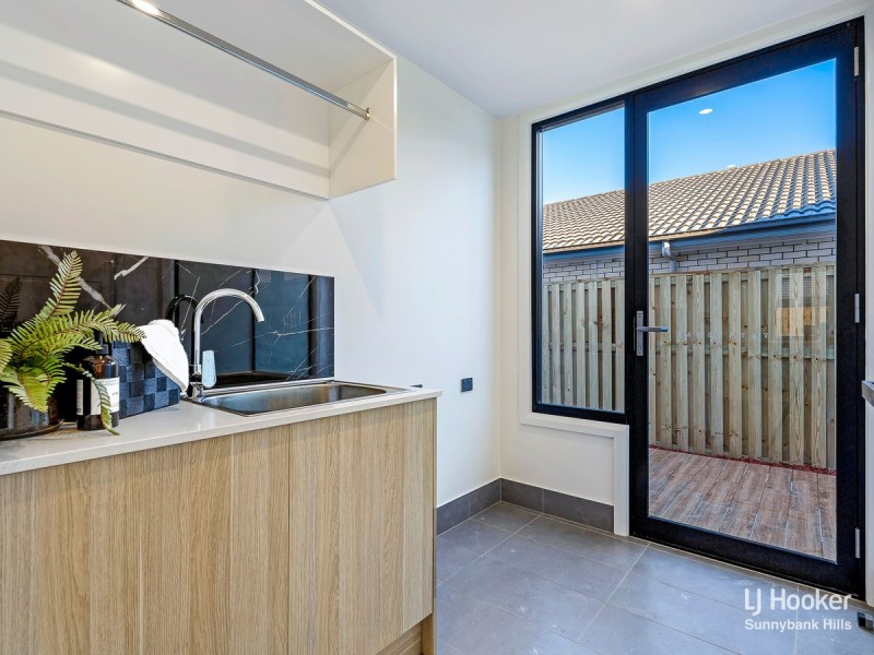 8 Peridot Place, Rochedale QLD 4123