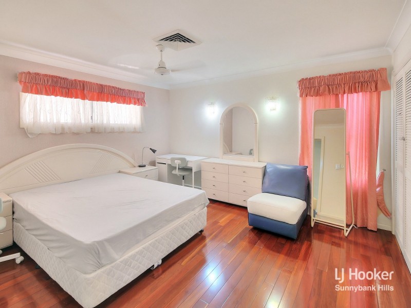 500 Mains Road, Macgregor QLD 4109