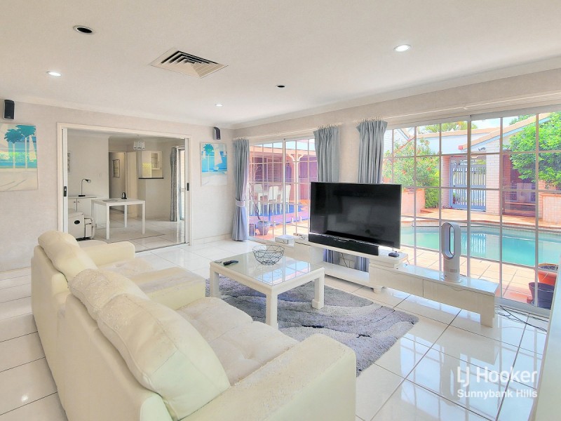 500 Mains Road, Macgregor QLD 4109