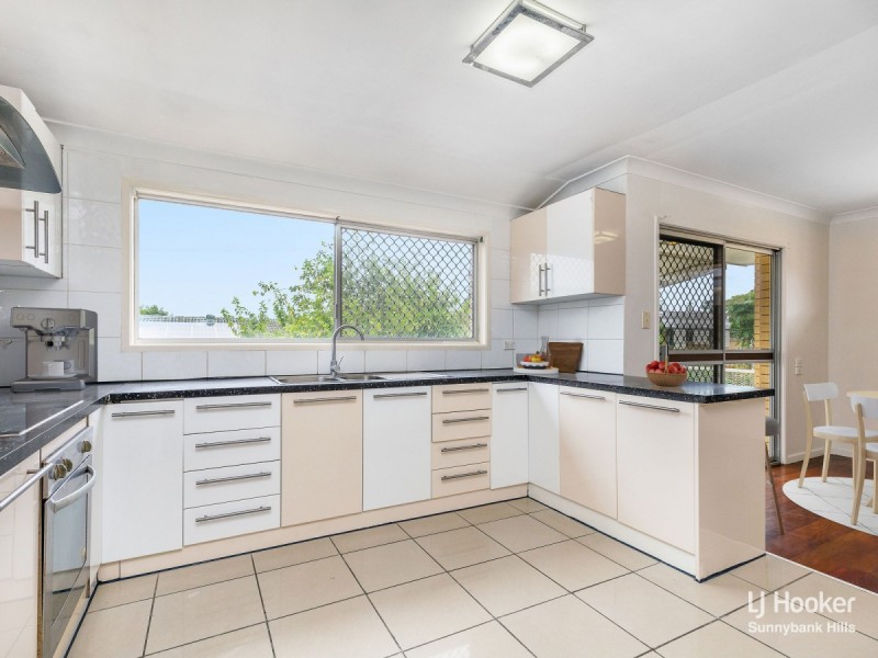 7 Avocado Street, Macgregor QLD 4109