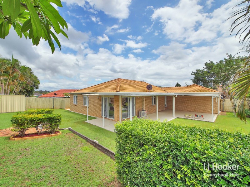 42 Glenfield Street, Parkinson QLD 4115
