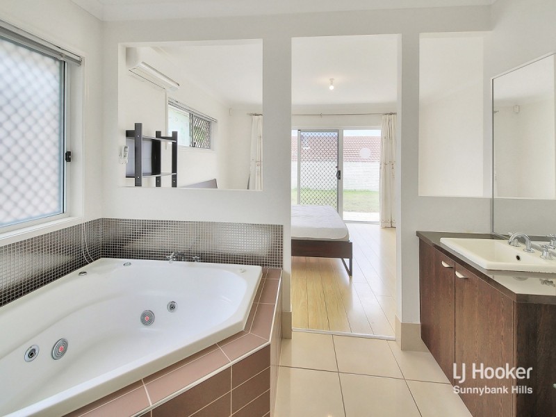 25 Perkins Street, Calamvale QLD 4116