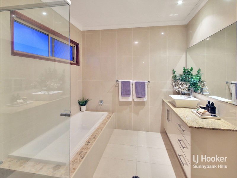 4 Dominion Street, Eight Mile Plains QLD 4113